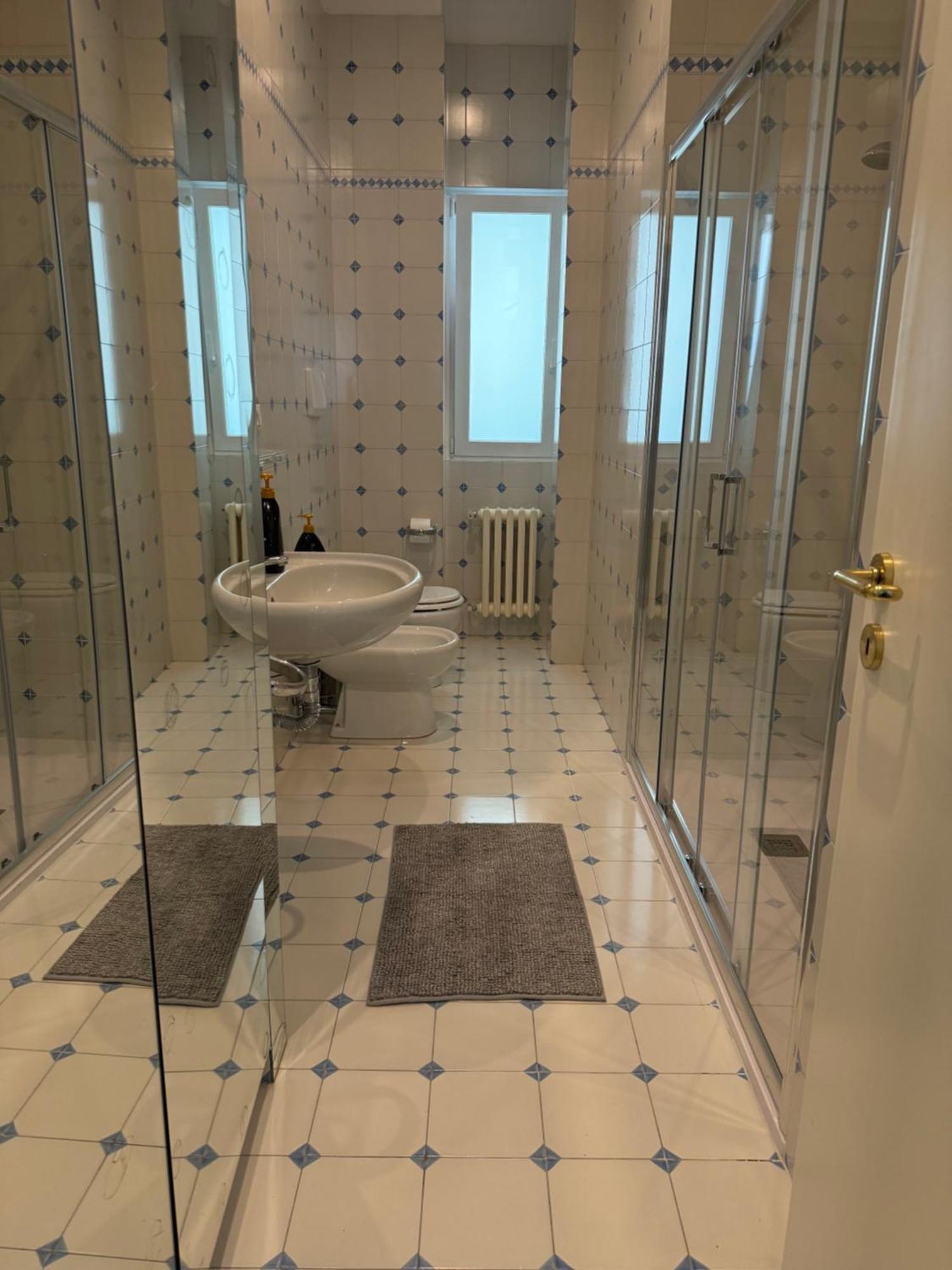 Guest Corso Italia Apartment Бари Екстериор снимка