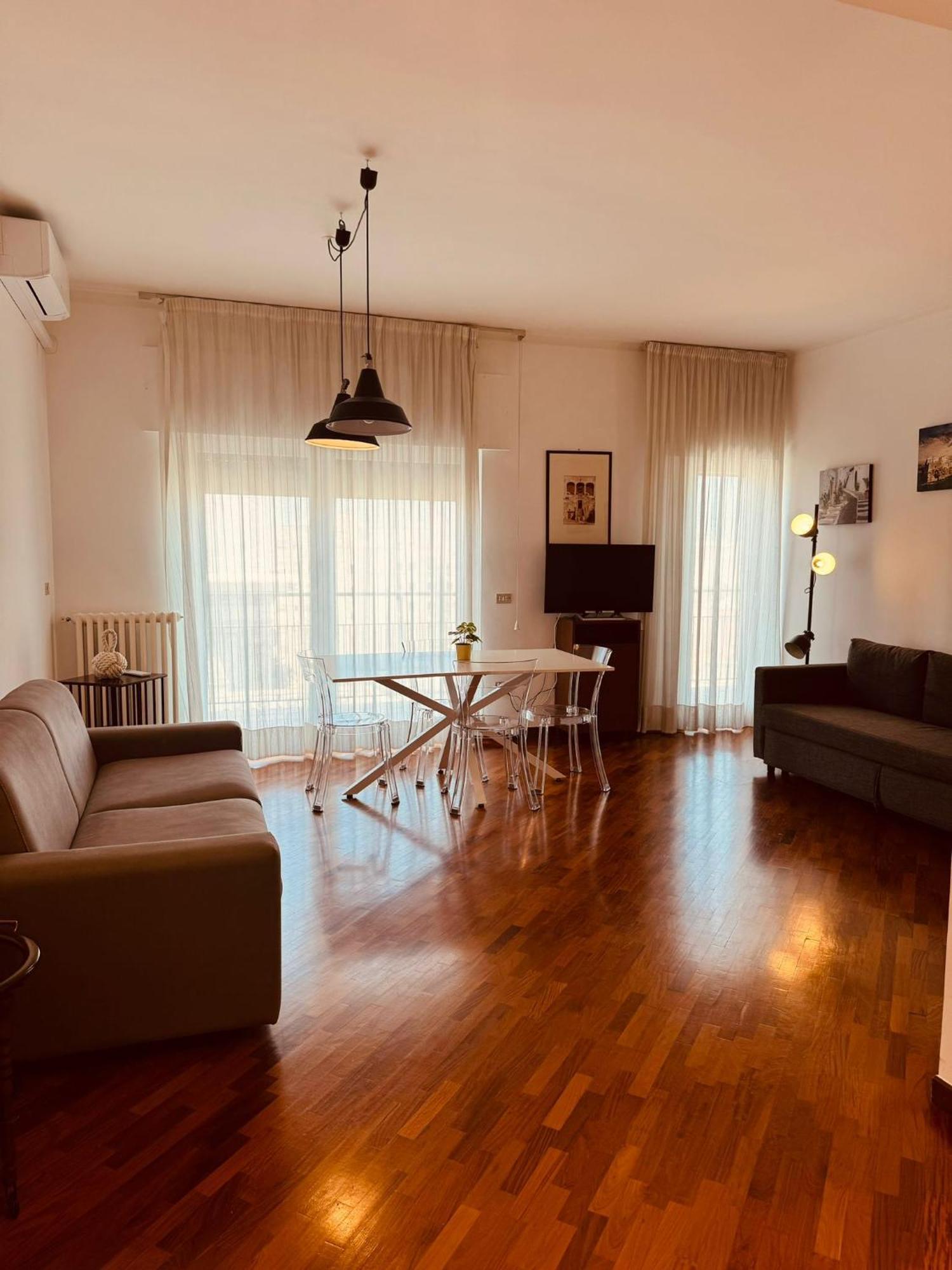 Guest Corso Italia Apartment Бари Екстериор снимка